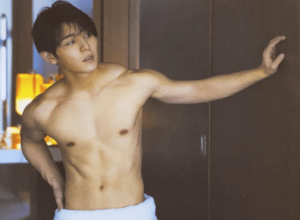 山田涼介,Hey！ Say！ JUMP,ジャンプ,身長,サバ,チビ,身長伸びた,164,ジャニーズ,筋肉,胸筋,肩,腹筋,二の腕,武田真治,西川貴教,筋トレ,肉体改造,肉体美,三宅健